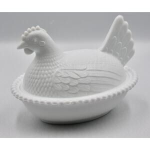 Vintage Indiana White Milk Glass Chicken Hen on Nest Covered Bowl Candy Dish 7 “